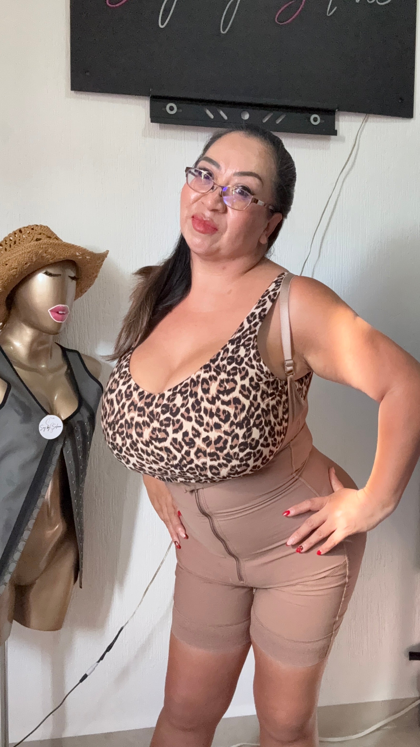 LUNA MENGUANTE | Faja Colombiana Moldeadora de Alta Compresion.